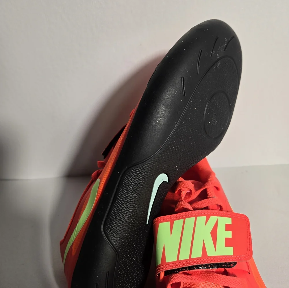 Nike zoom rival
